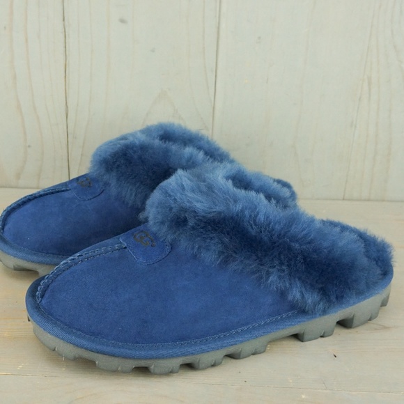 dark blue ugg slippers